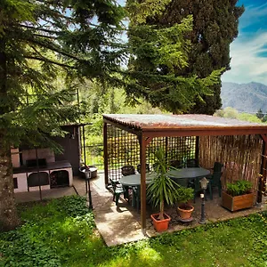 oasi-verde-castiglione-chiavarese.hotelitalianriviera.com/