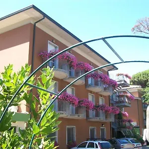 nazionale-hotel.emilia-romagnahotels.net/